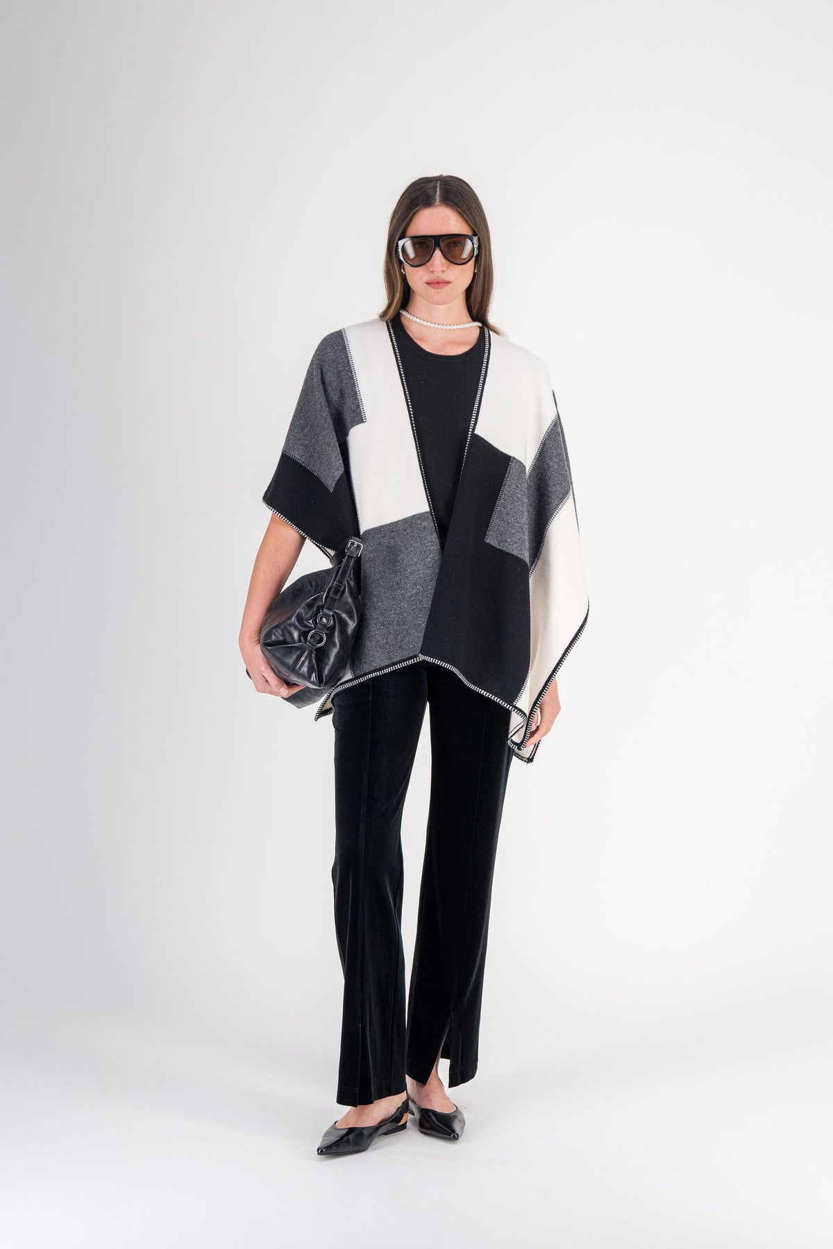Pantalon évasé en velours stretch noir