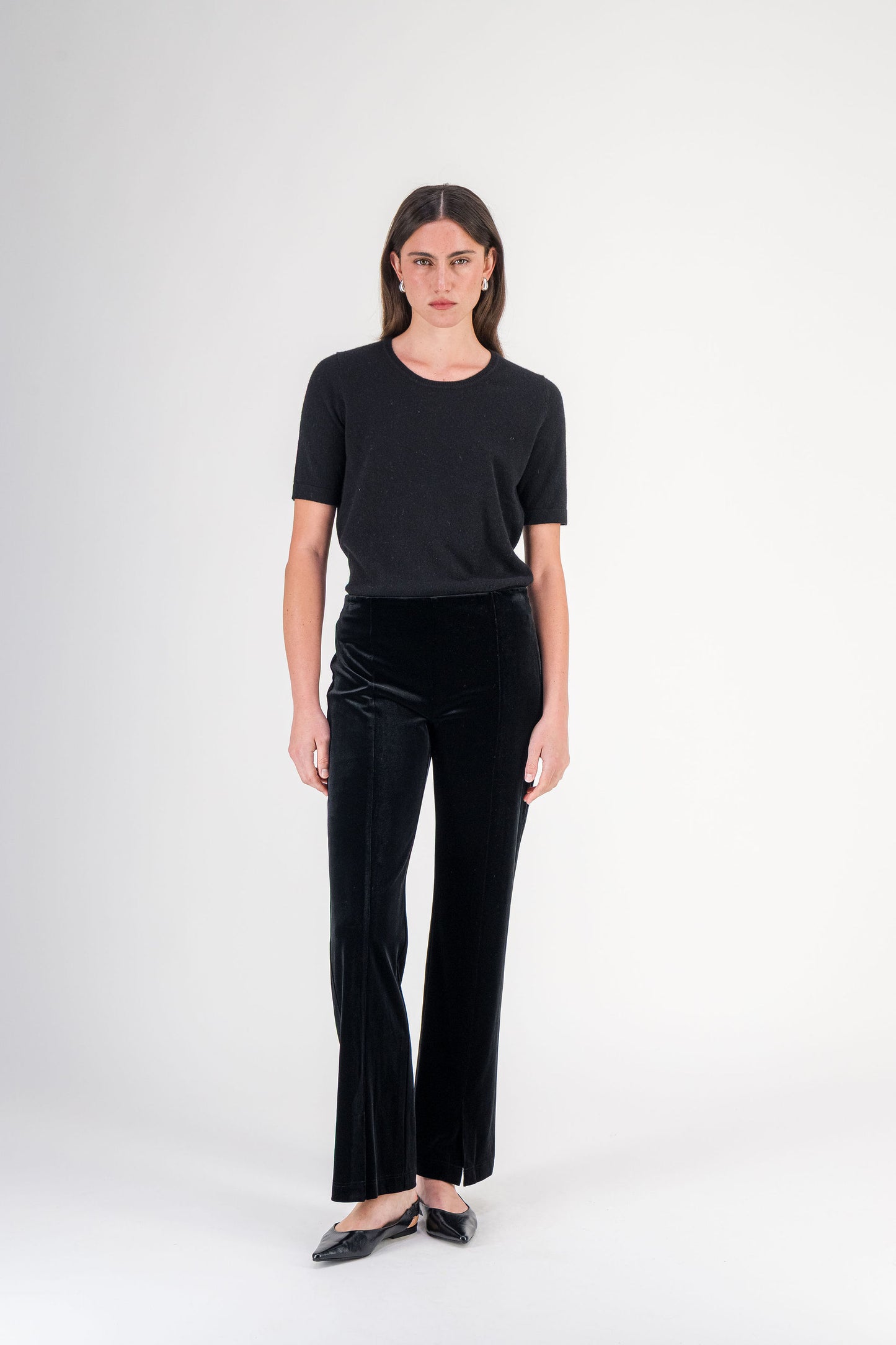 Top droit à col rond en laine mérinos en strass noir