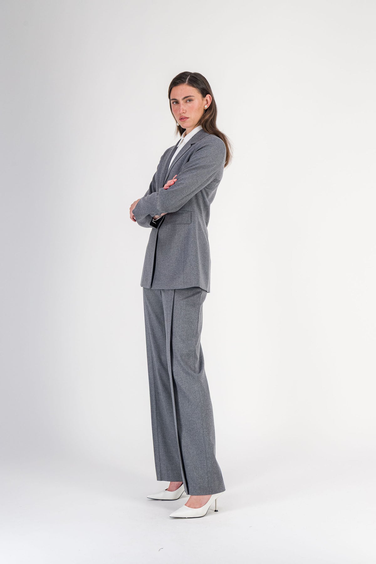 Pantalon droit à plis en laine gris moyen