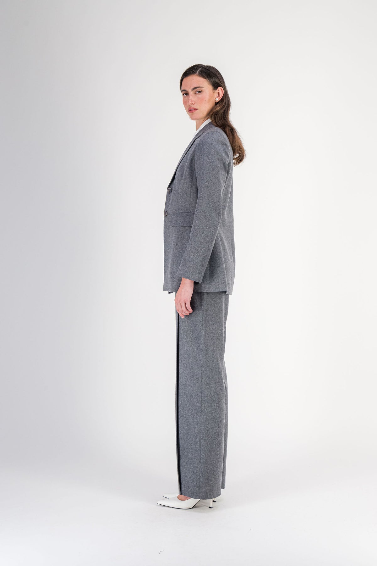 Pantalon droit à plis en laine gris moyen