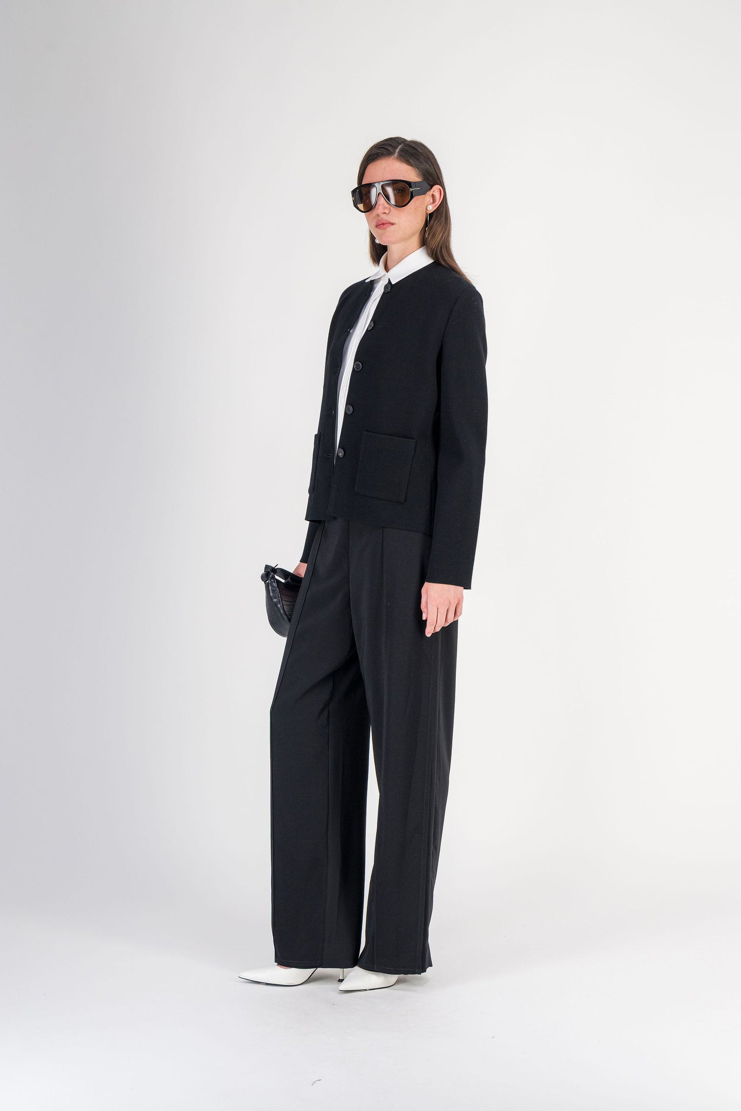 Pantalon droit taille haute à plis centraux noir