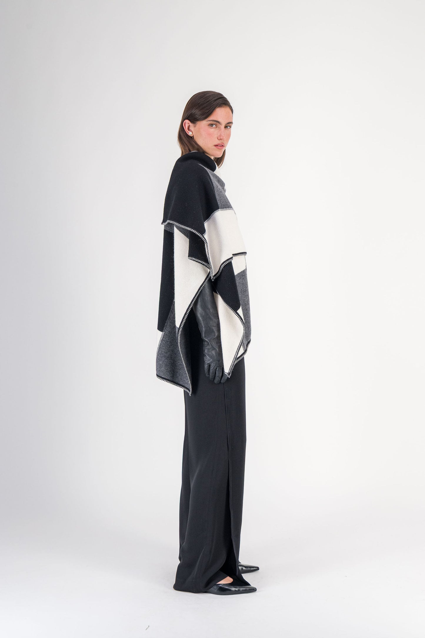 Poncho droit à motif en laine noir