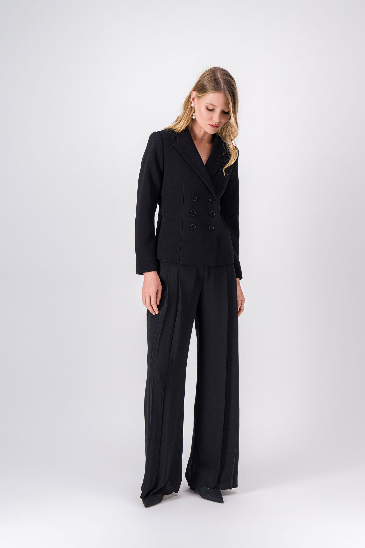 Veste noire croisée à 6 boutons