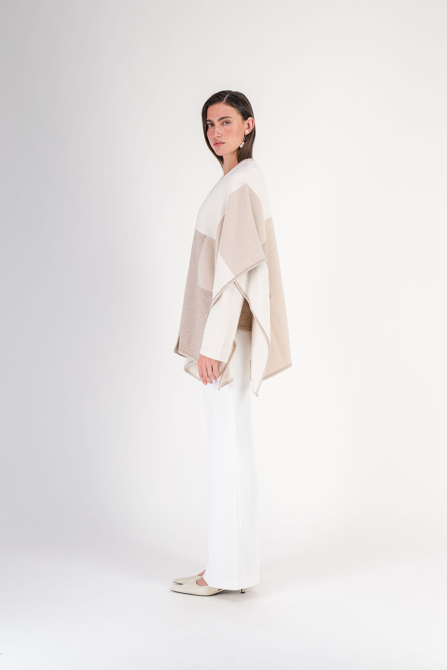 Poncho droit à motif en laine béton