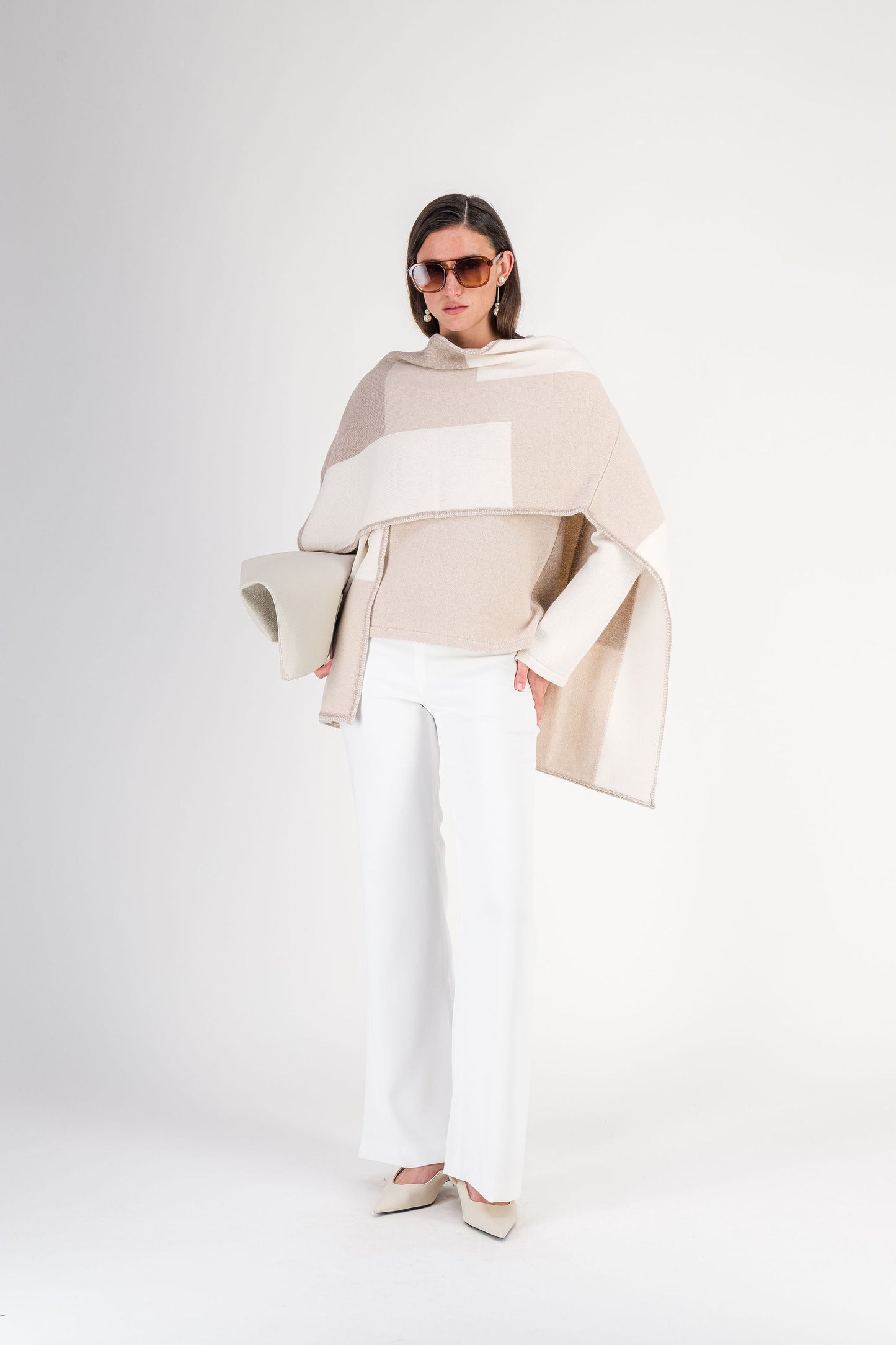 Poncho droit à motif en laine béton