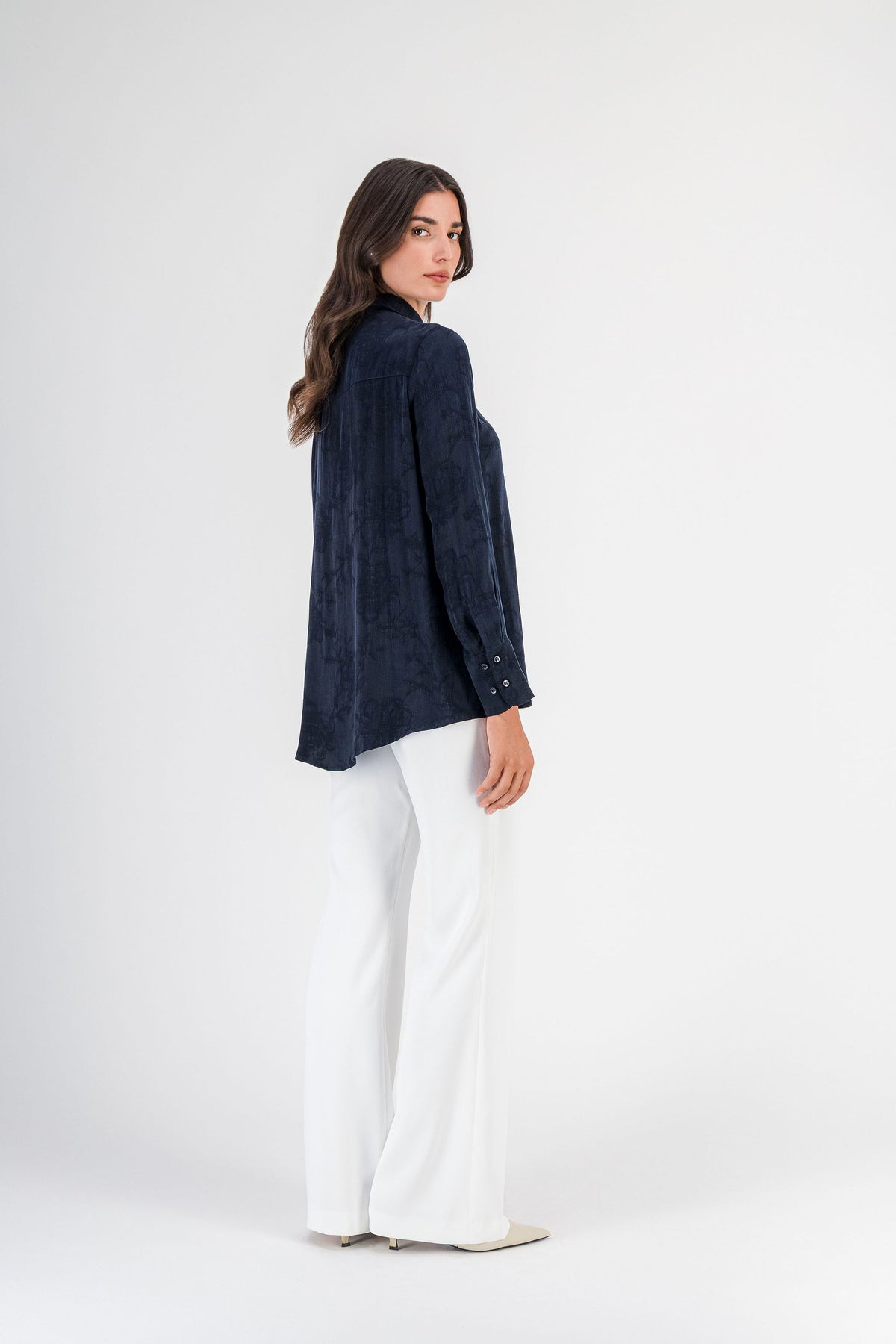 Blouse fleurie col chemise marine