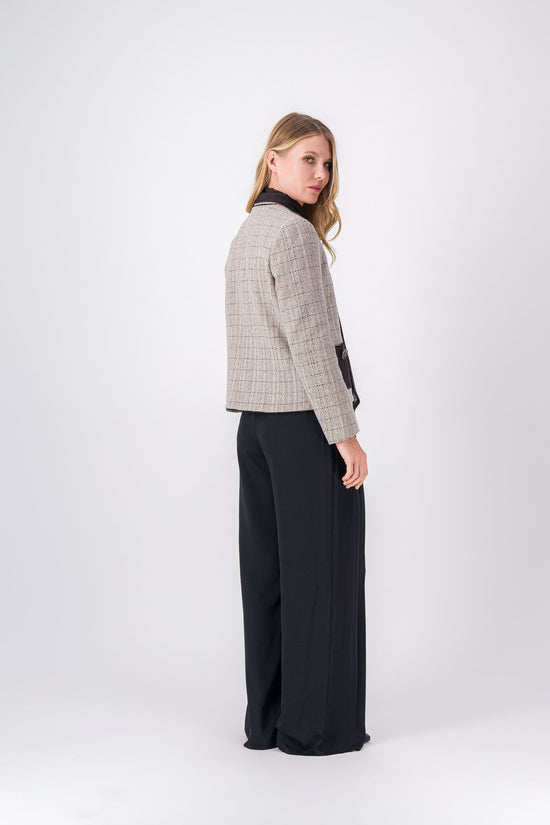 Veste courte ébène en tweed avec écharpe