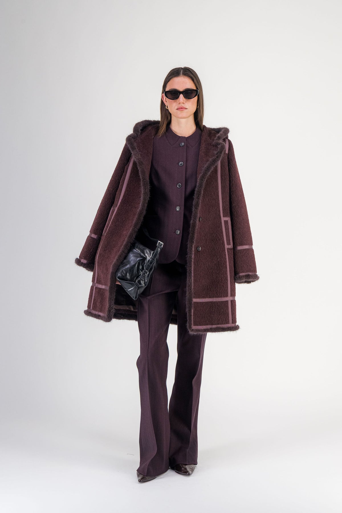 Manteau mi-long à capuche en alpaga et laine grenat