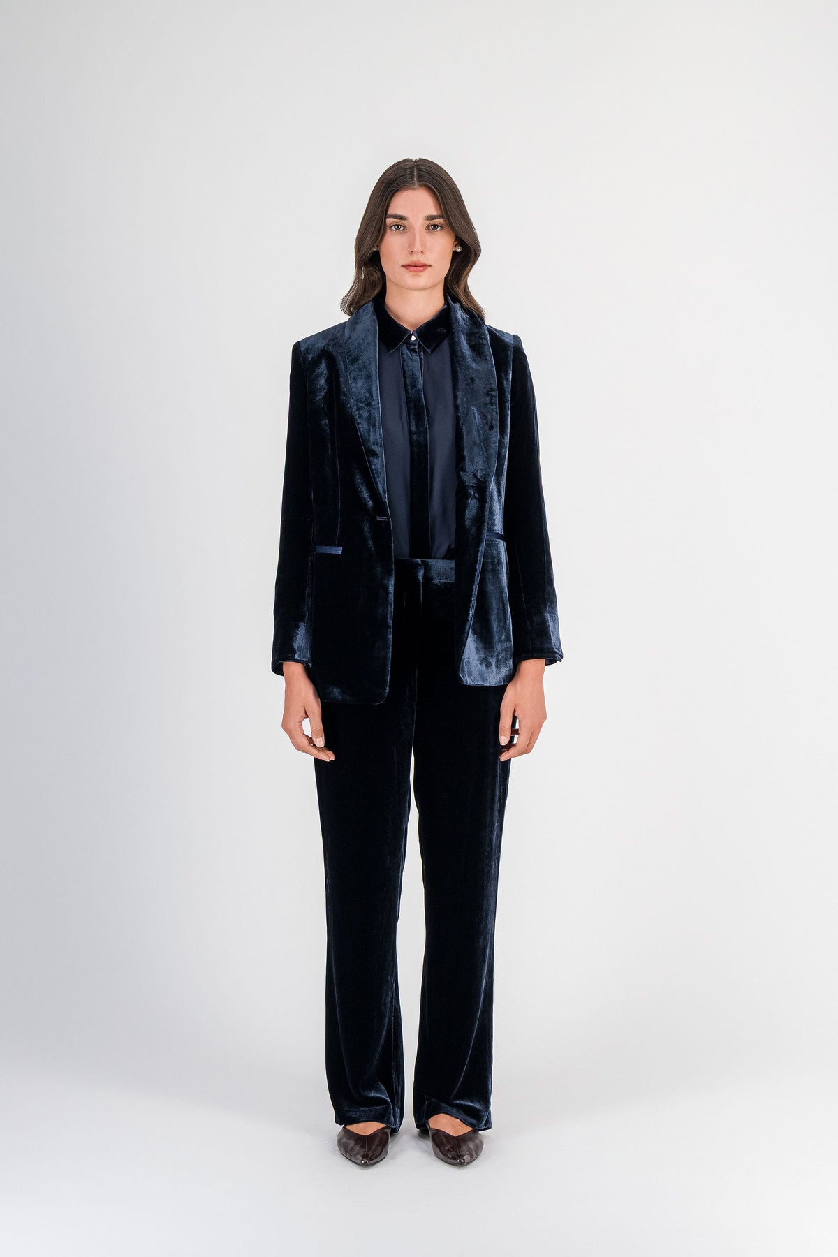 Blazer long en velours de soie marine