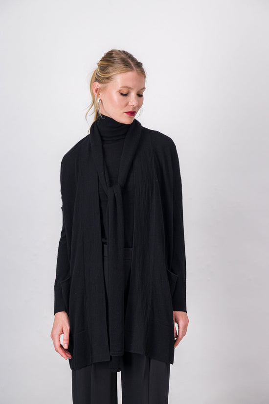 Gilet en maille noir avec écharpe