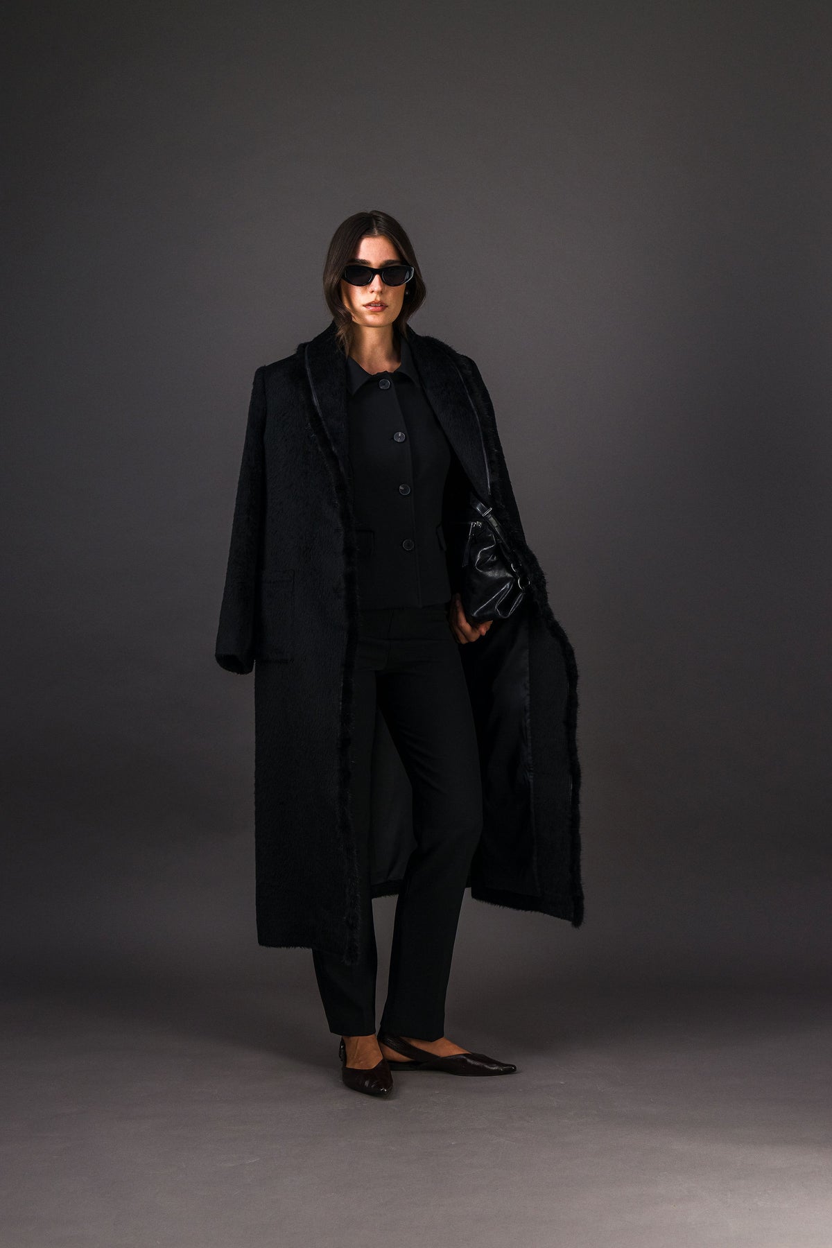 Veste courte col chemise noire