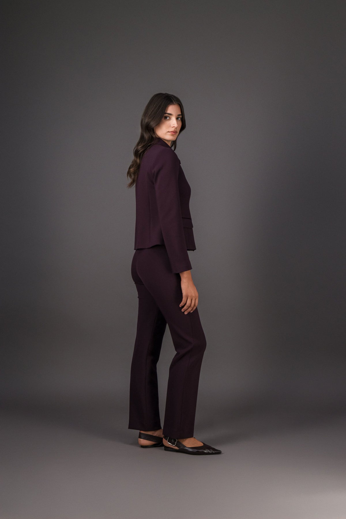 Veste courte col chemise grenat