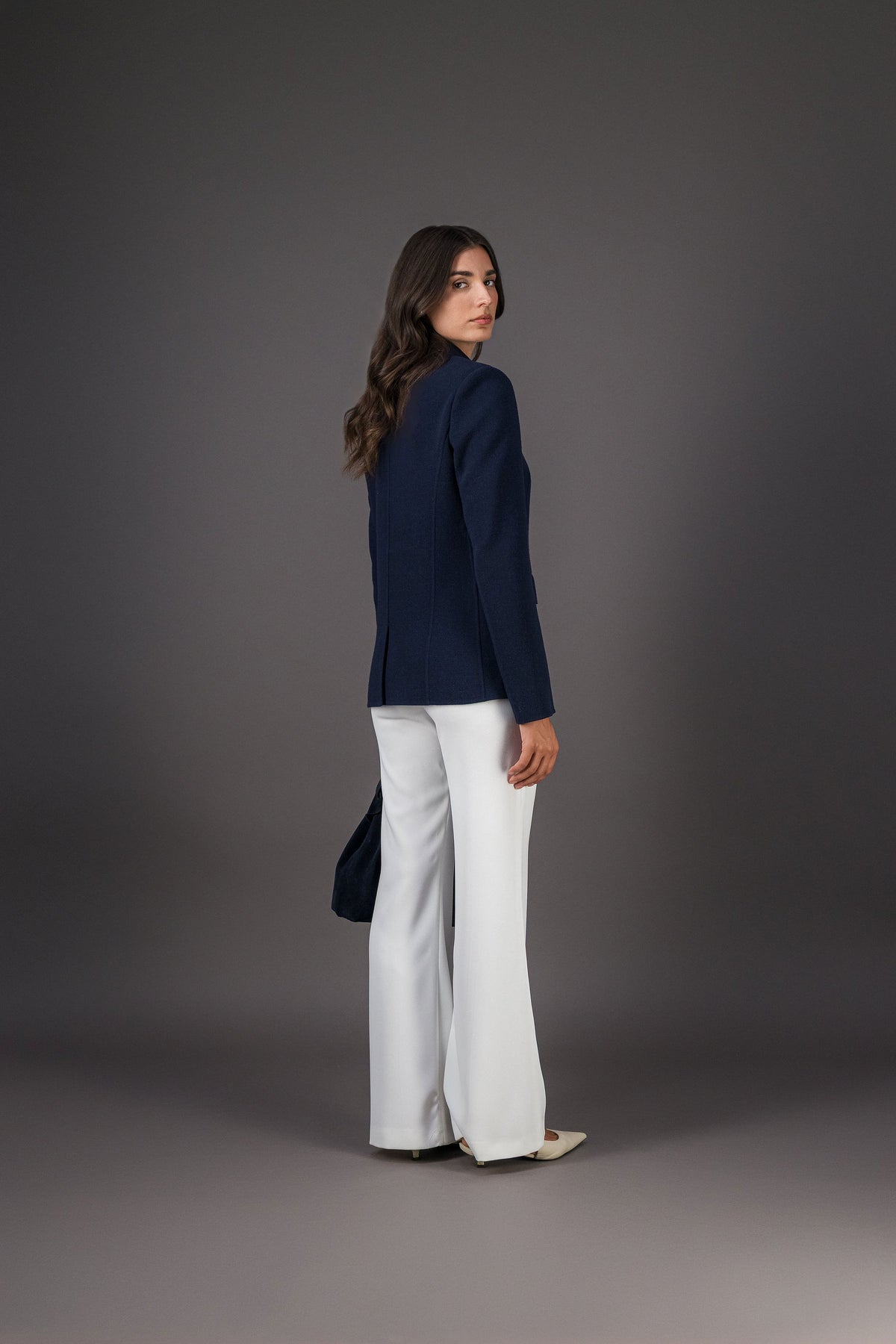 Veste blazer cintrée en laine marine