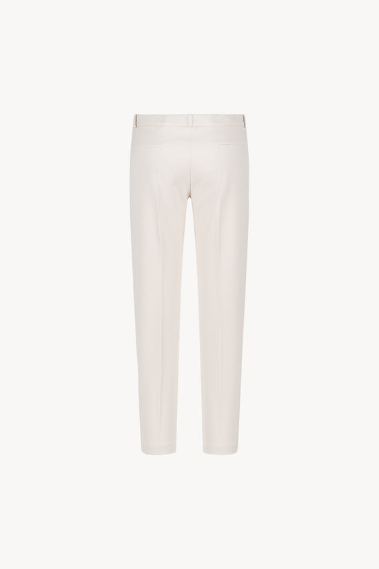 Pantalon droit blanc cassé Apostrophe avec coupe élégante et pli soigné, idéal pour un look professionnel ou une occasion spéciale.