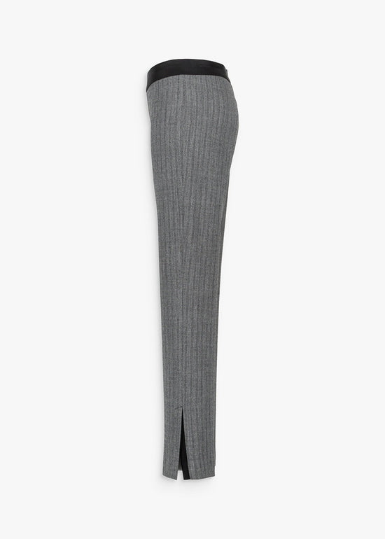 Pantalon droit en jacquard chevron gris avec fentes latérales et détail élastique taille noir
