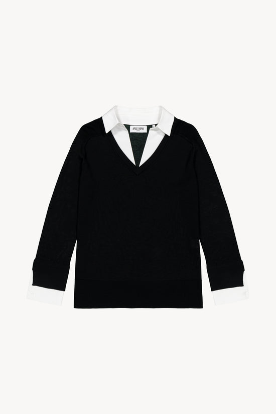 Pull haut de gamme trompe-l'œil, composé de laine fine et orné de lurex.