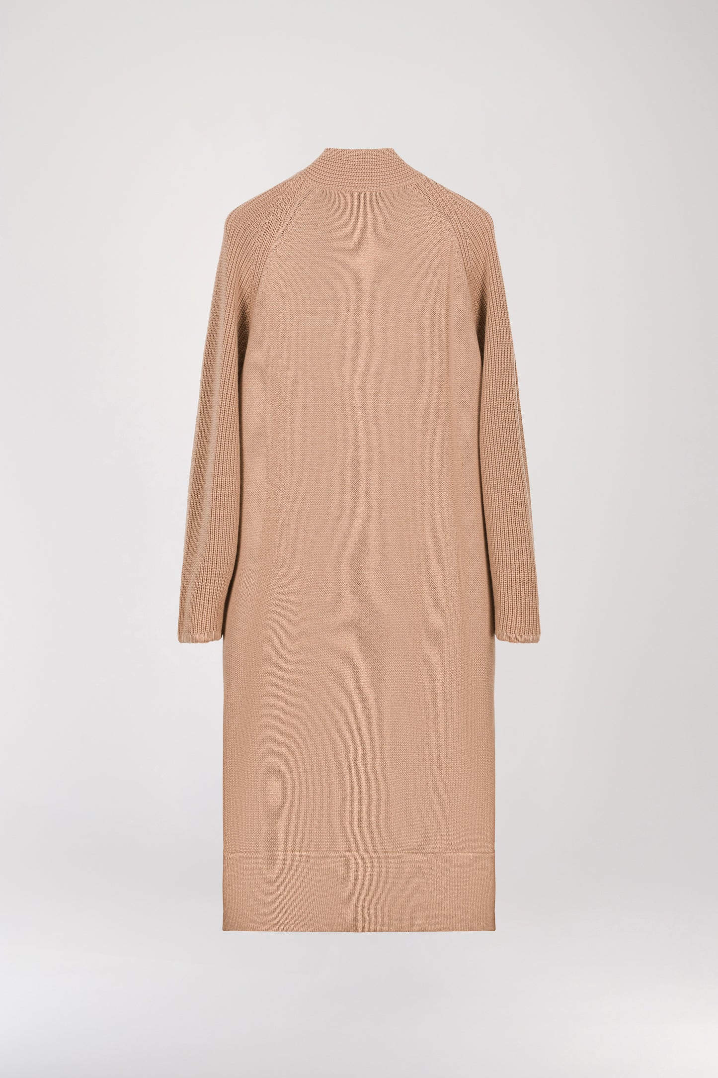 Long camel knitted coat