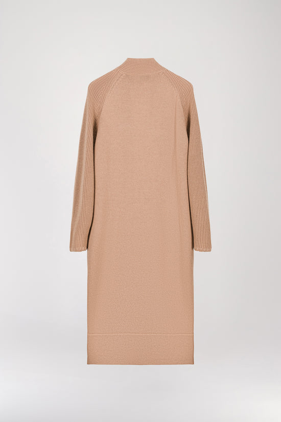 Long camel knitted coat