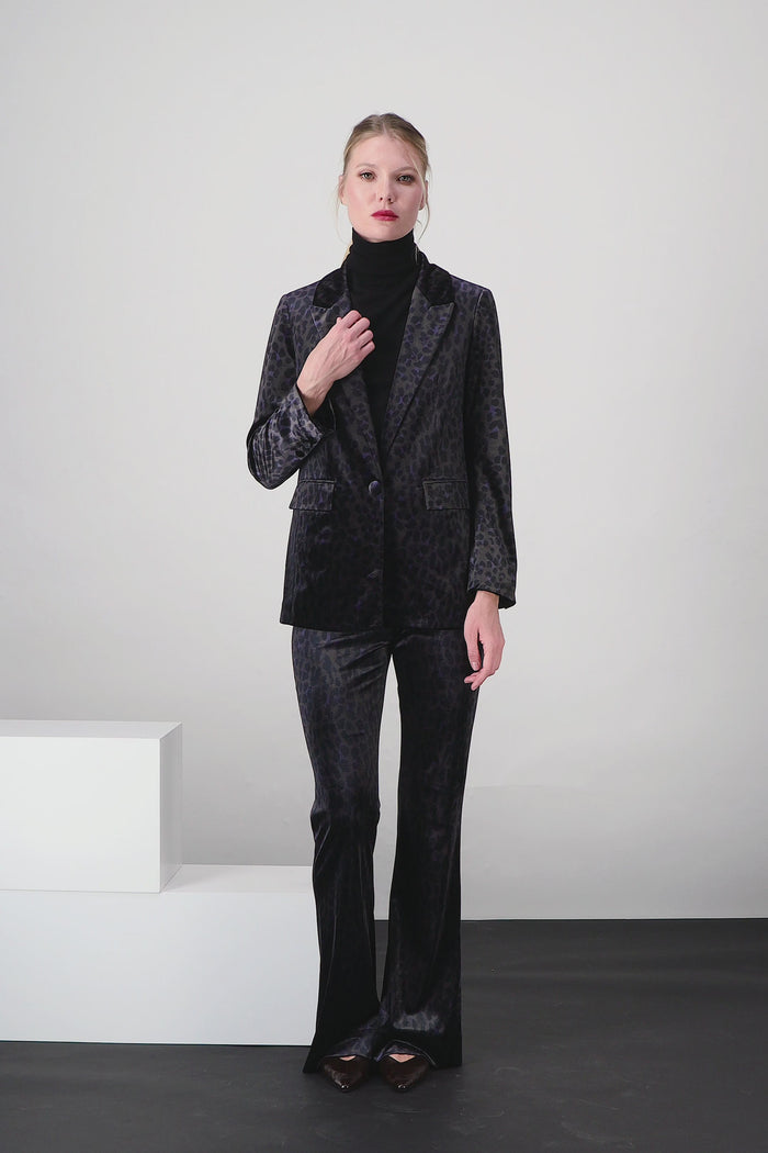 Pantalon long en velours noir à imprimé léopard, coupe évasée