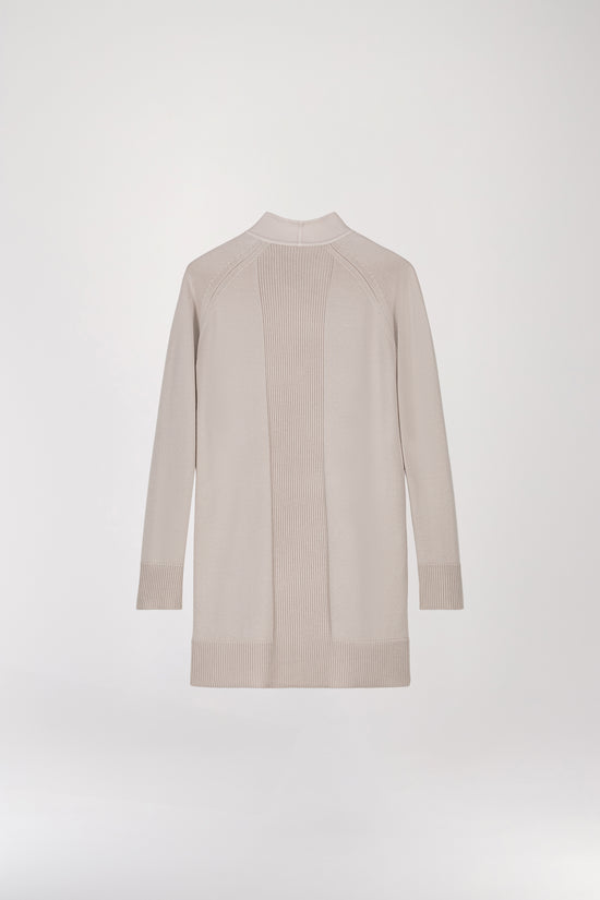 Bi-material mesh coat with concrete fringes