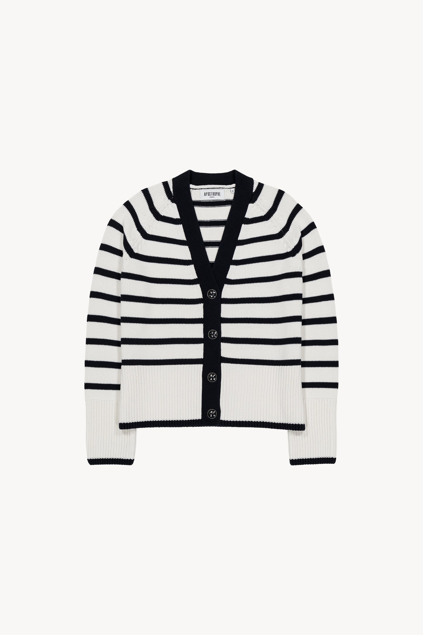 Cardigan marinière col V avec quatre boutons métalliques gravés sur les épaules. Coupe large.