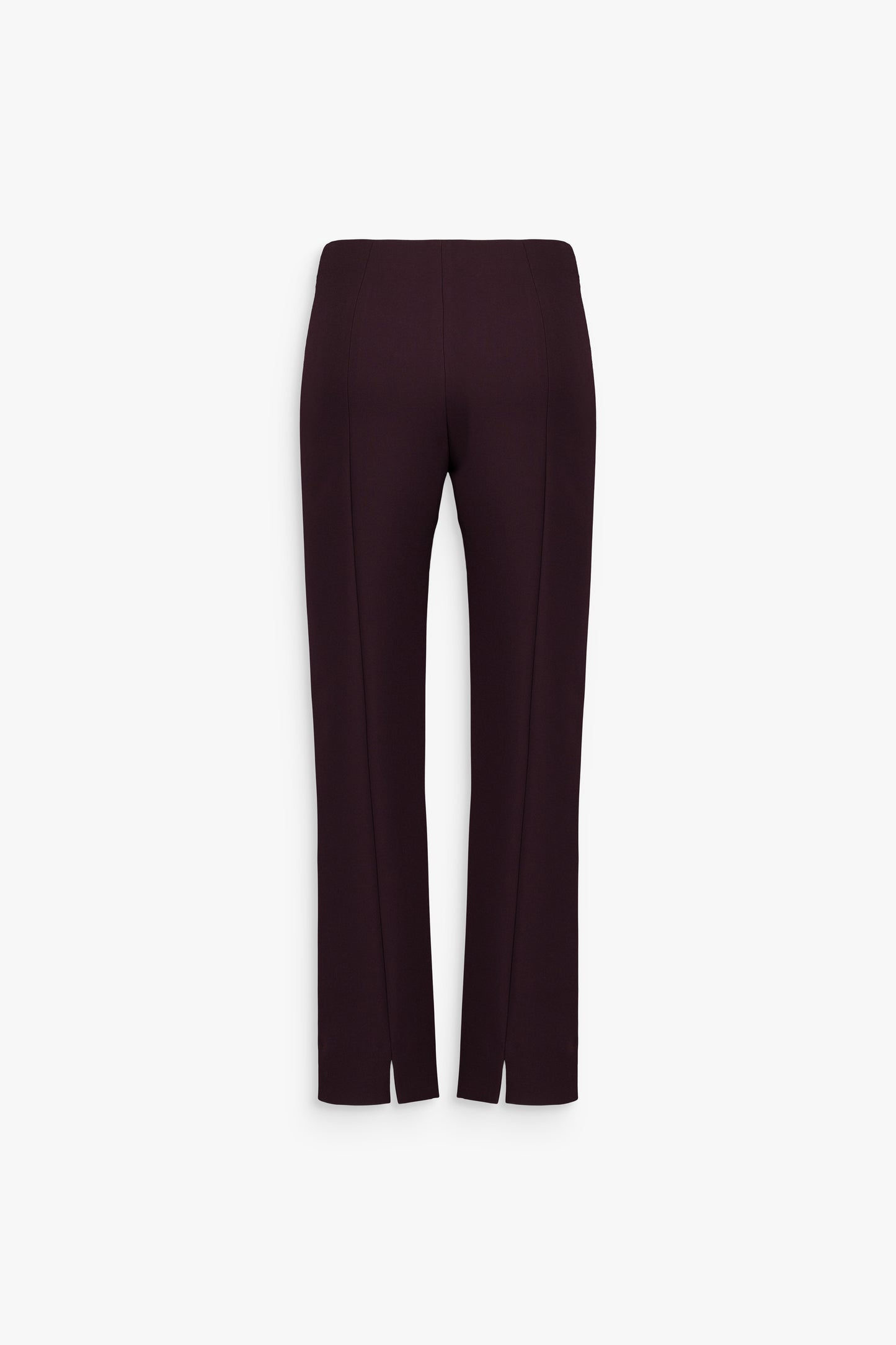 Pantalon droit grenat, plis marqués et silhouette structurée.