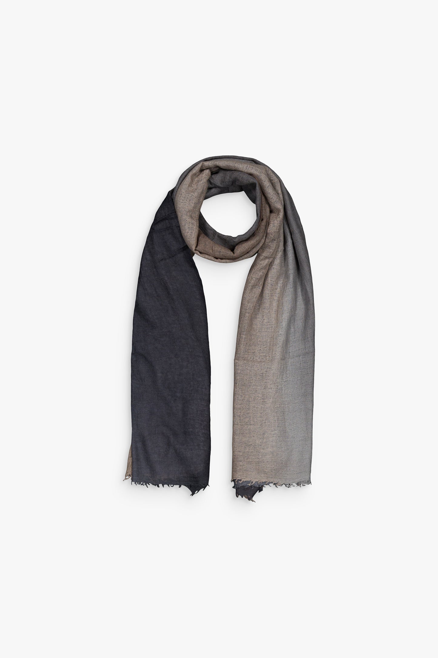 Écharpe gris moyen en cachemire, douceur exceptionnelle et coupe droite raffinée.