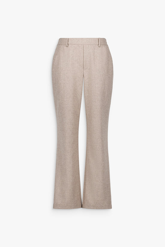 Pantalon en laine et cachemire taupe, ligne pure et tombé affirmé.