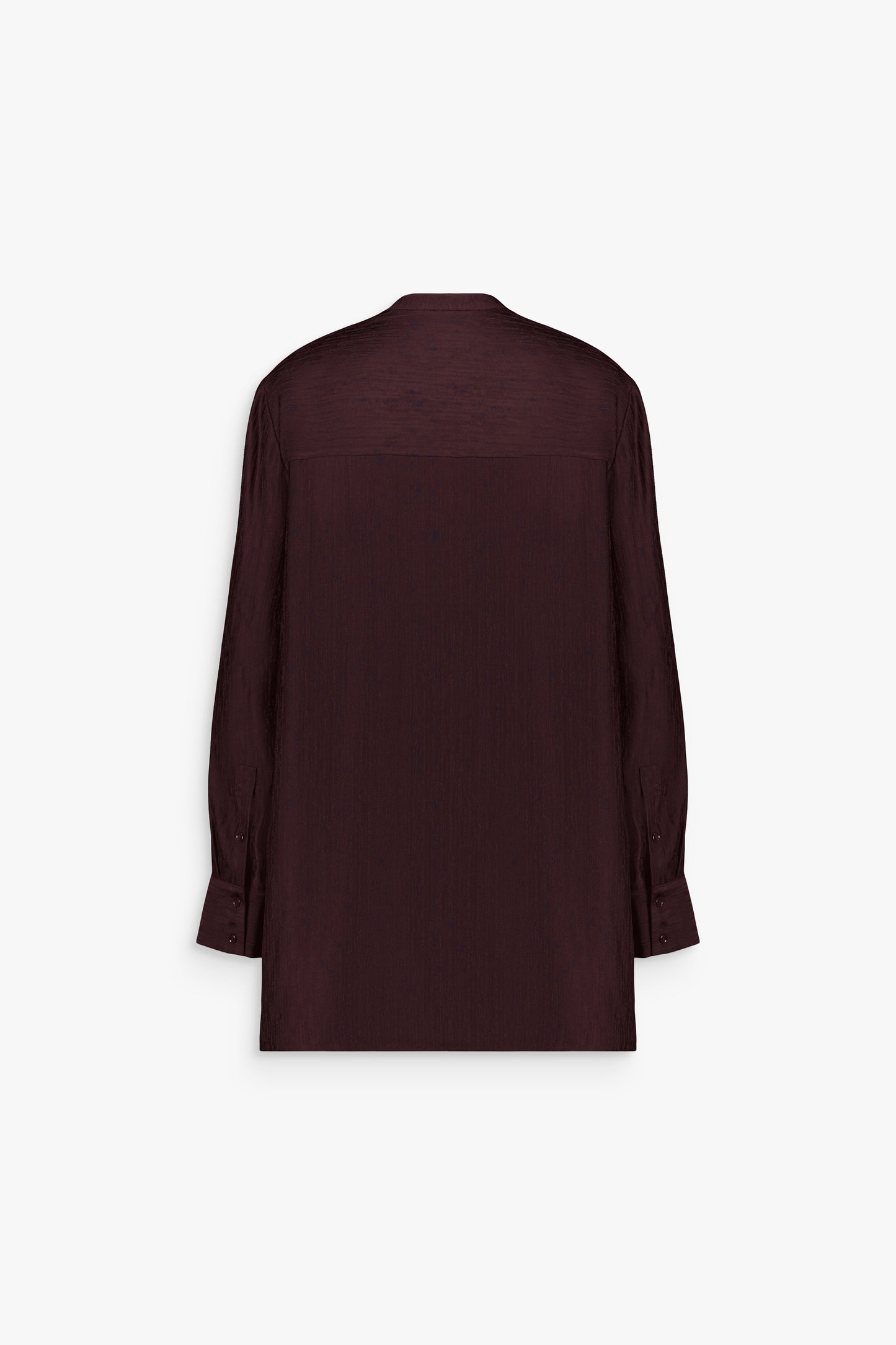 Chemise grenat col mao, design moderne et teinte chaleureuse.