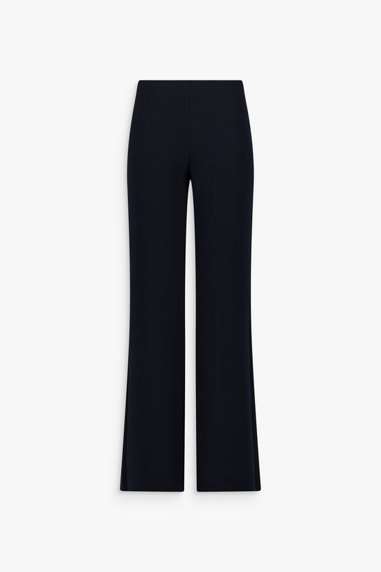 Pantalon évasé marine à plis, coupe fluide et raffinée.
