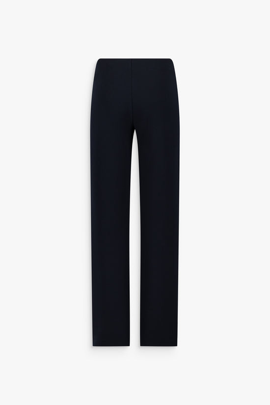 Pantalon évasé marine, chic et polyvalent au quotidien.