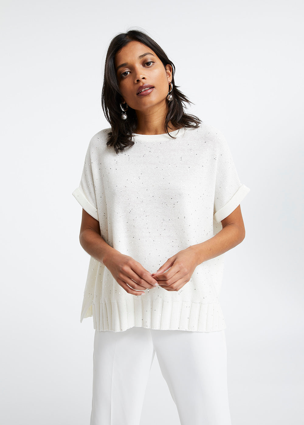 Pull ample blanc à sequins